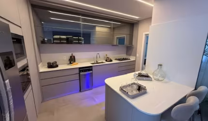 Prepare-se para se apaixonar!  Apartamento de Alto Padrão, Mobiliado e Decorado, Pronto para Impressionar em Balneário Camboriú!