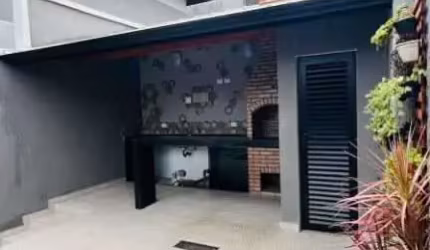 Casa de condomínio próximo a praia