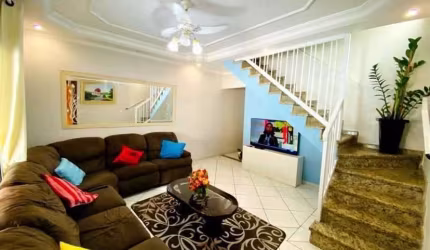 Sobrado com 4 dormitórios à venda, 163 m² por R$ 765.000,00 - Ocian - Praia Grande/SP