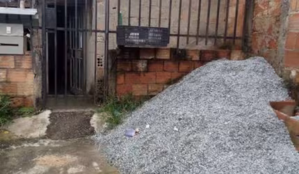 Casa Para Vender com 03 quartos no bairro Morada Nova em Contagem
