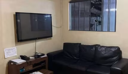 Casa Para Vender com 04 quartos no bairro Centro em Contagem