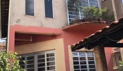 Casa Para Vender com 3 quartos no bairro Niterói em Betim