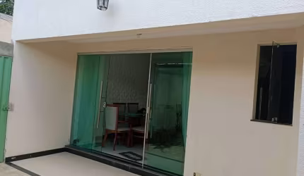 Casa Para Vender com 04 quartos no bairro Jardim Laguna em Contagem