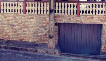 Casa Para Vender com 04 quartos no bairro Campo Alto em Contagem
