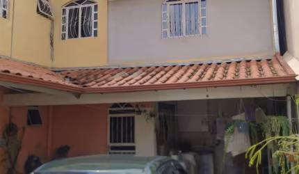 Casa Para Vender com 04 quartos no bairro Parque Maracanã em Contagem