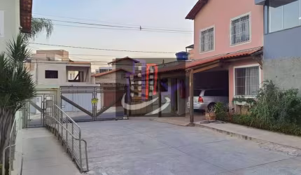Casa Para Vender com 02 quartos no bairro Arvoredo 2 em Contagem