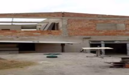 Casa Para Vender com 04 quartos no Duque de Caxias