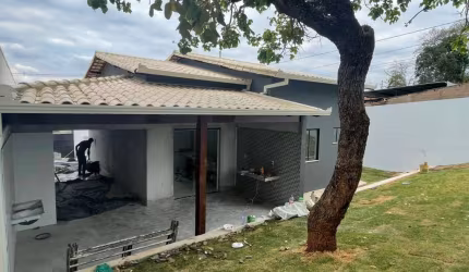 Casa Para Vender com 3 quartos 1 suítes no bairro Pousada Delrei em Igarapé