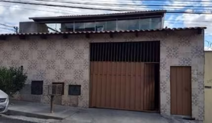 Casa Para Vender com 03 quartos 01 suítes no bairro Jardim Bandeirantes em Contagem