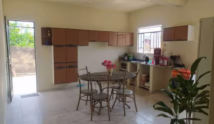 Casa Para Vender com 04 quartos no bairro São Luiz em Betim