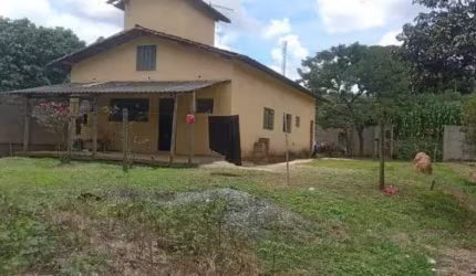 Casa Para Vender com 03 quartos 03 suítes no bairro Goiabeiras em Esmeraldas