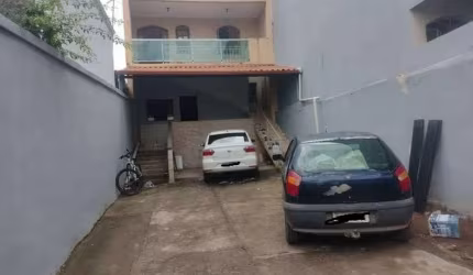Casa Para Vender com 04 quartos no bairro Xangri-lá em Contagem