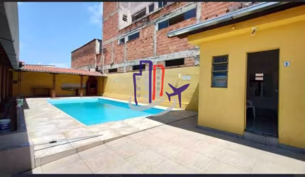 Casa Para Vender com 03 quartos 01 suítes no bairro Industrial em Contagem