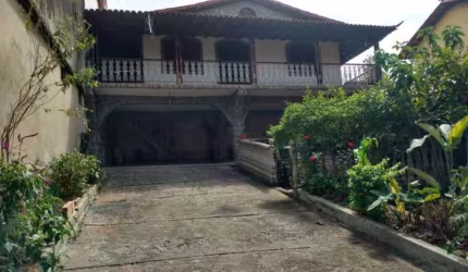 Casa Para Vender com 04 quartos e 01 suíte no bairro Vera Cruz em Contagem