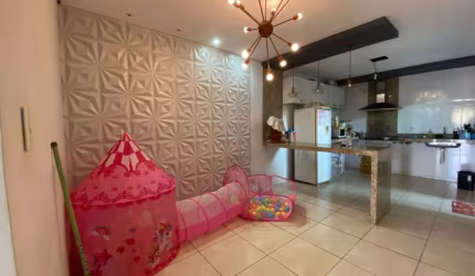 Casa Para Vender com 2 quartos no bairro Vale dos Araçás em Mateus Leme