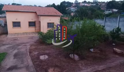 Casa Para Vender com 03 quartos no bairro João Paulo II em Mateus Leme