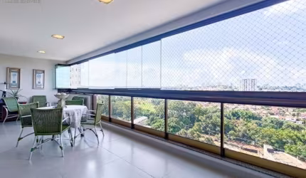 Apartamento 3 suítes  217.39 m² Ed. Arquiteto Vilanova Artigas