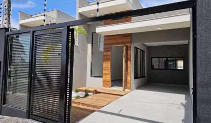 Casa à venda em Londrina, no Jd Piza, com 3 quartos e 135 m² de área construida