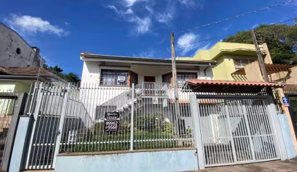 Casa com 3 quartos à venda na Rua Ricalde Marques, 17, Passo da Areia, Porto Alegre por R$ 850.000