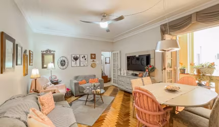 Apartamento com 3 quartos à venda na Rua Olavo Bilac, 462, Farroupilha, Porto Alegre por R$ 500.000