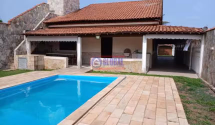 Casa com 3 quartos à venda na Rua Valdir Rangel, Guaratiba (Ponta Negra), Maricá, 230 m2 por R$ 580.000