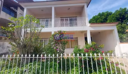 Casa com 4 quartos à venda na Rua Adelaide Bezerra, Centro, Maricá, 230 m2 por R$ 1.250.000