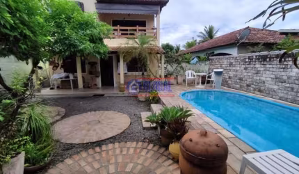 Casa em condomínio fechado com 4 quartos à venda na Rua A, Inoã, Maricá, 280 m2 por R$ 690.000