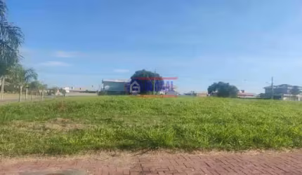 Terreno em condomínio fechado à venda na Rodovia Ernani do Amaral Peixoto, Flamengo, Maricá, 608 m2 por R$ 360.000
