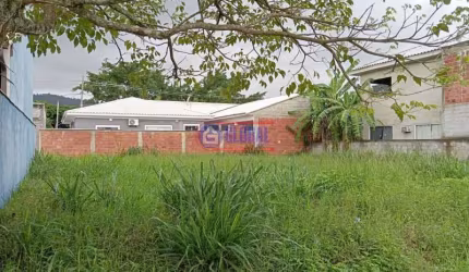 Terreno em condomínio fechado à venda na Rua Raul Alfredo de Andrade, Caxito, Maricá por R$ 125.000