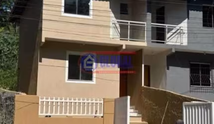 Casa com 2 quartos à venda na Rua Luiz Fernando dos Santos Caetano, Jacaroá, Maricá, 78 m2 por R$ 320.000