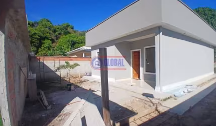 Casa com 2 quartos à venda na Rua Davi Mattos, Jacaroá, Maricá, 74 m2 por R$ 370.000