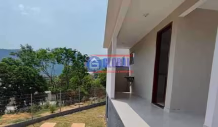 Casa com 2 quartos à venda na Rua Cinco, São José do Imbassaí, Maricá, 82 m2 por R$ 325.000