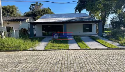 Casa em condomínio fechado com 3 quartos à venda na Estrada Vereador Oldemar Figueiredo, Ubatiba, Maricá, 210 m2 por R$ 630.000