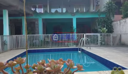 Casa com 4 quartos à venda na Rua B, Itapeba, Maricá, 144 m2 por R$ 530.000