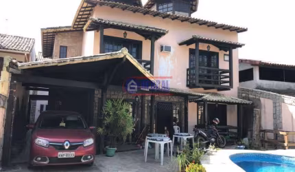 Casa com 7 quartos à venda na Rua Prefeito Hilário Costa e Silva, Centro, Maricá por R$ 1.000.000