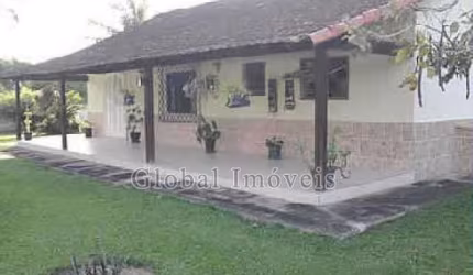 Chácara / sítio com 4 quartos à venda na Estrada Vereador Oldemar Figueiredo, Ubatiba, Maricá, 120 m2 por R$ 1.000.000