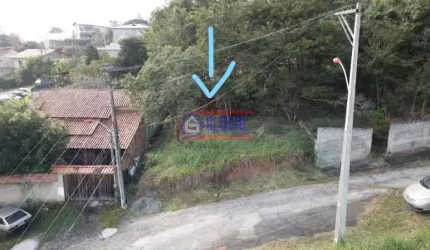 Terreno em condomínio fechado à venda na Avenida Roberto da Silveira, Flamengo, Maricá, 360 m2 por R$ 110.000