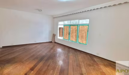 Casa térrea com 3 dormitórios 1 suíte 4 vagas no Jardim Jabaquara