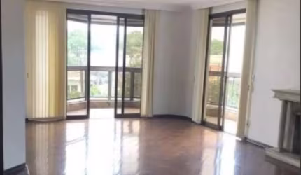 Campo Belo 3 Dormitórios, 2 Suítes, 3 Vagas, 242m² área útil