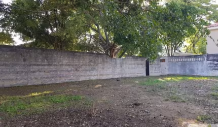 TERRENO PLANO DE ESQUINA  PRA VENDA
