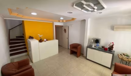 Sobrado residencial ou comercial em Moema  próximo ao Shopping e Metrô