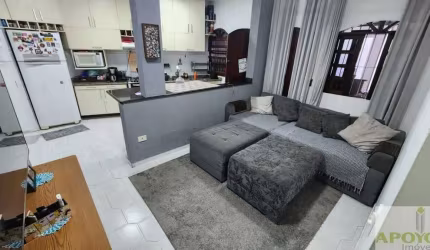 Campo Grande Sobrado no Jardim Sabara excelente localização