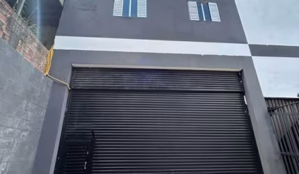 Parque Regina Salão Comercial novo de 130m² 2 banheiros