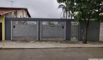 CASA À VENDA PEDREIRA