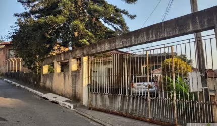 Capão Redondo a 300 metros metrô Casa terrea 259m² terreno
