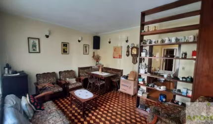 Casa térrea 3 dormitórios + edícula com 260m² terreno
