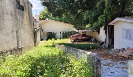 TERRENO Ótimo pra construir Studios e kitnets