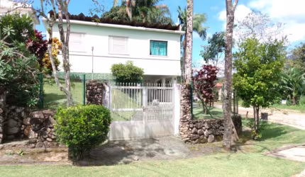 Casa em Ó tima Localização Na Massaguaçu.