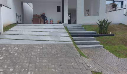 Casa três suítes no  Condomínio Aruã Brisa. Mogi das Cruzes.