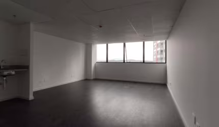 Sala comercial para locação no Ecoville, com 38m , estrutura completa e ótima localização